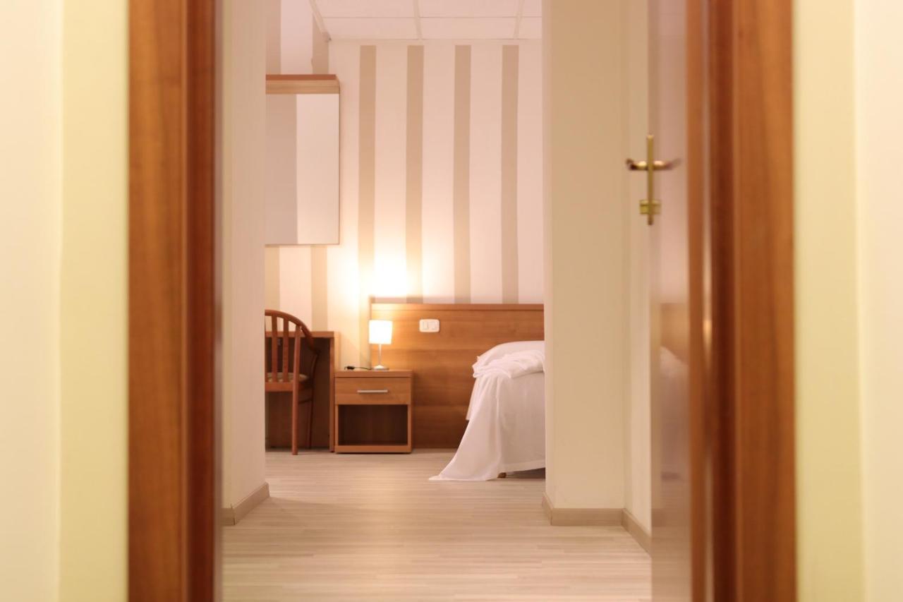Hotel Castel Miramonti เซลวา ดิ ฟาซาโน ภายนอก รูปภาพ